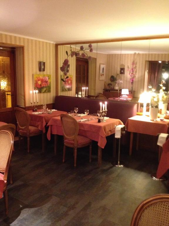 Auberge La Pomme De Pin Hotel Senonches ภายนอก รูปภาพ